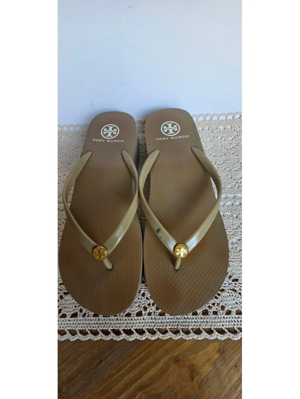 Tory Burch Beige Gold Logo Platform Wedge Flip Flop Sandals Size Unknown